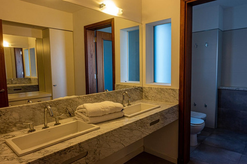 Venta Casa 4 Dormitorios 6 Baños Viñedos De La Tahona