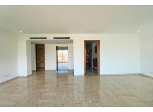 Hermoso Apartamento En Alquiler Lomas De Las Mercedes 206,91 M2
