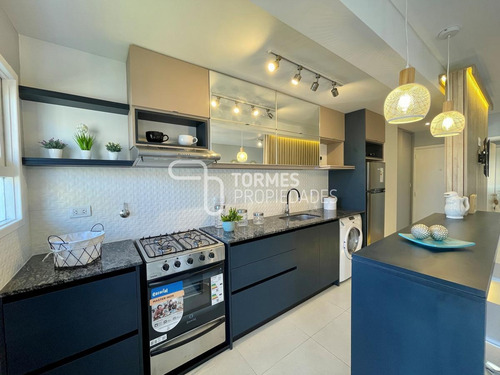 Imagen 13 de 30 de Tour Virtual Departamento Venta 2 Ambientes Reciclado Con Balcón Corrido ~ Macrocentro Mar Del Plata
