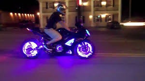 Imagen 4 de 4 de Luces Led Multifiguras Ruedas Motos Y Bicicletas!!