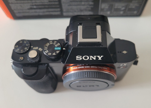 Câmera Sony Alpha A7r Full Frame 36mp Evf Wifi 13k Clicks Sp (Usado)
