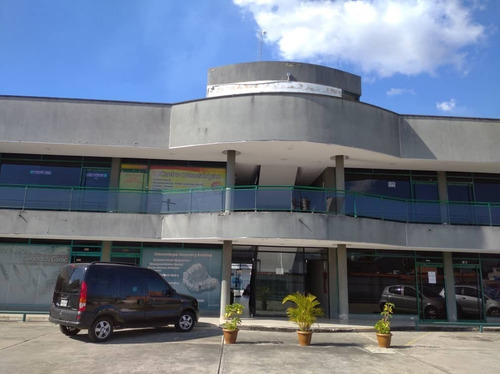 Imagen 2 de 14 de Local Comercial En Centro Diagnóstico Del Norte Ubicado En Urb. Las Quintas De Naguanagua