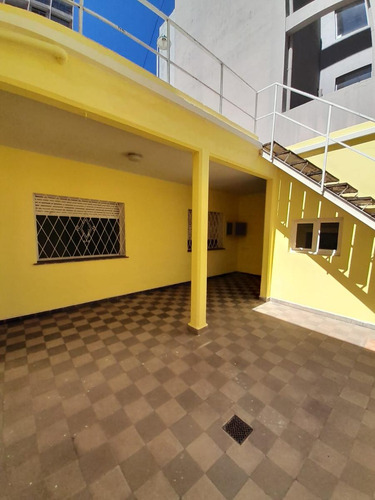Casa En Venta Alberdi Mas Dpto 2 Dorm