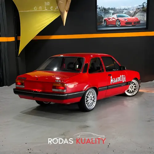 Rodas Bbs Lm Aro 17 Tala 7 4x100 Nv37 Esportivas + Bicos