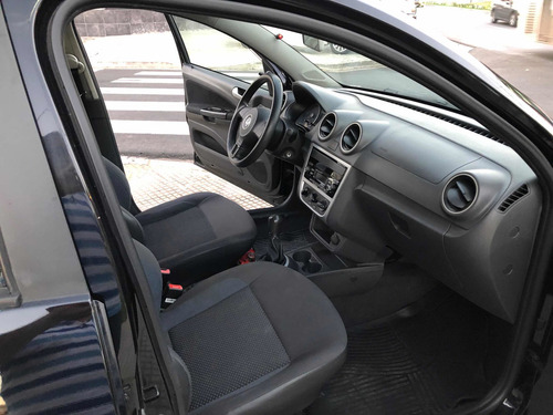 Imagen 11 de 13 de Volkswagen Gol Trend 2016 1.6 Trendline 101cv