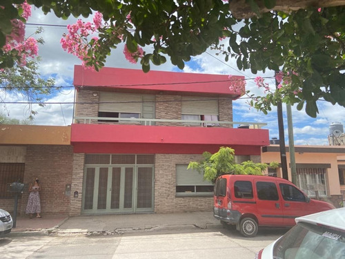 Se Vende Casa En Cosquin Zona Centro...rfe 965b