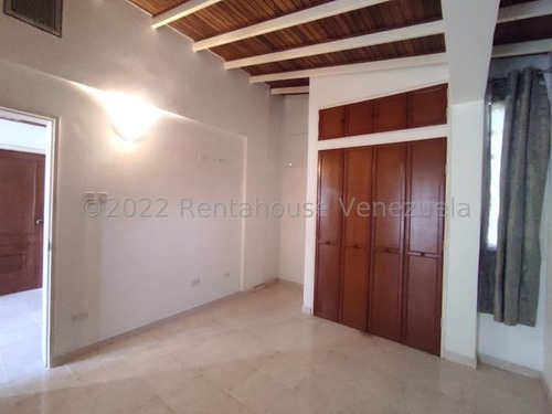 Imagen 14 de 28 de Hermoso Townhouse Urb. Las Bungavillas El Limón Sector El Progreso 23-12617 Ejc 04243439046