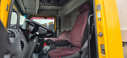 Mb Atego 1726 2013 Bau Compartilhado Plataforma Hidraulica