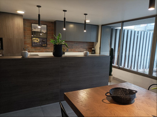 Venta Depto Seminuevo 1d1b Metro San Alberto Hurtado Estacio