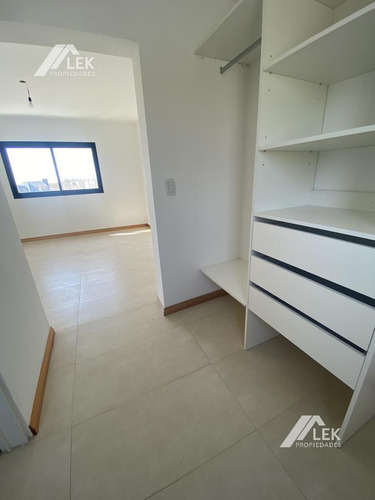 Impecable Casa Con Pileta En San Matias! Acepta Permuta Menor Valor... Mono O 2 Amb Caba