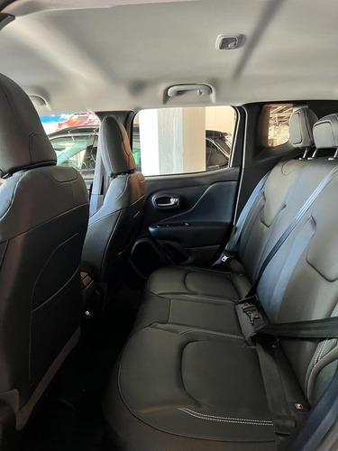 Imagen 11 de 16 de Jeep Renegade Sport At