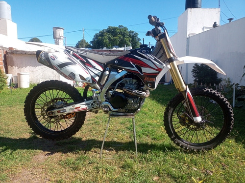 Imagen 2 de 15 de Yamaha Yzf 450
