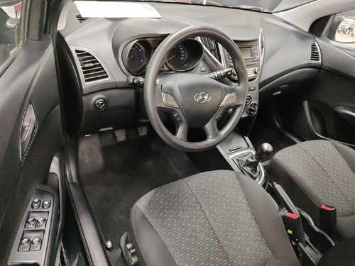 Imagem 10 de 14 de Hyundai Hb20 1.0 Comfort Plus 12v Flex 4p Manual