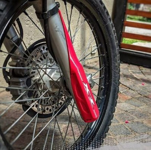 Imagen 6 de 7 de Protector Horquilla F3d Rojo Xr250 Tornado Shop