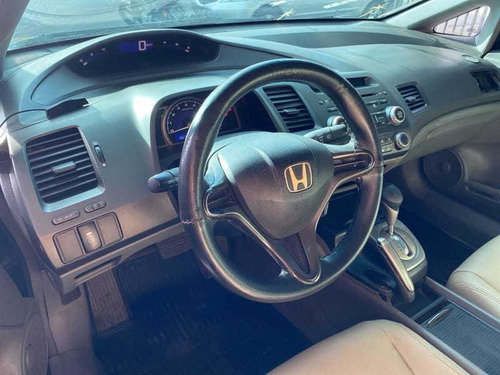 Imagem 4 de 10 de Honda Civic Lxs 1.8 16v Flex Automatico 2007