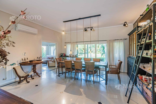 Imagen 19 de 30 de Casa En Venta En Barrio Privado Septiembre Con Seis Dormitorios - Maroto Propiedades-