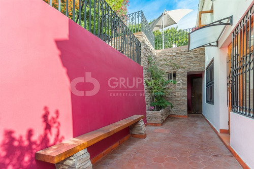 Hermosa E Impecablecasa En Venta De 4 Dorm. Las Condes