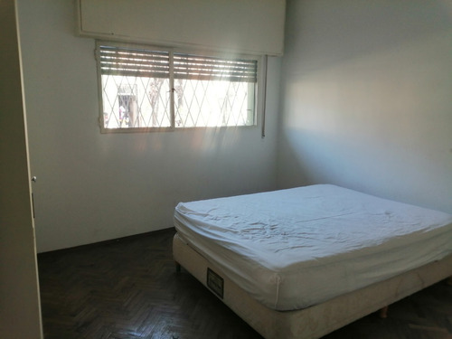 Imagen 4 de 13 de Muy Buena Planta Baja Al Frente, Dos Dormitorios, 65m, Patio