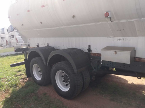Imagem 15 de 15 de Volvo Vm 330 8x2 Bitruck Silo