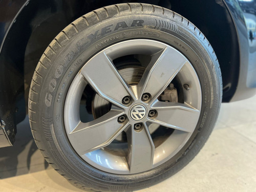 Volkswagen Fox Connect 1.6 Flex 8V 5p