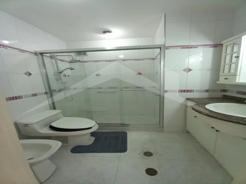 Imagen 11 de 13 de En Venta Cómodo Apartamento, Los Samanes