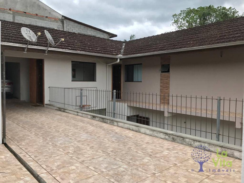 Linda Casa A Venda Com 3 Dormitórios, Sendo Uma Suíte, No Bairro Bela Vista Em Gaspar - Ca0397