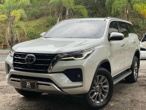 Toyota Fortuner 2.8l