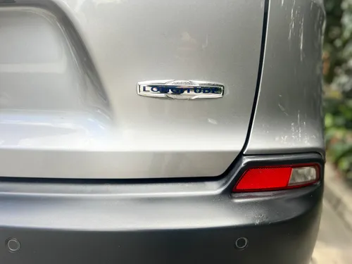 Jeep Longitud Modelo 2020