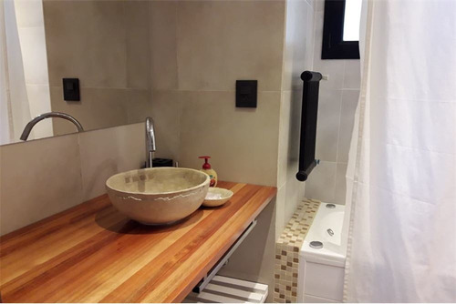 Preciosa Casa En Barrio Las Lomas Miramar !