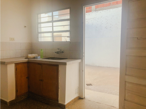 Alquiler - Casa 2 Dormitorios - Yofre Sur