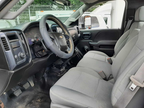 Imagen 8 de 8 de Chevrolet Silverado 2015 6.03500 Chasis Cab V8 Man At
