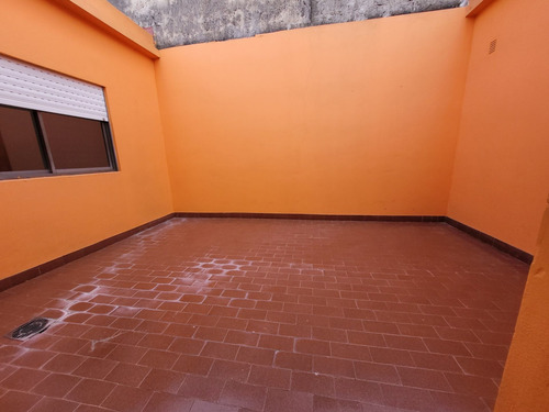 Imagen 10 de 11 de Avellaneda. Ph Con Patio Sin Expensas. Venta