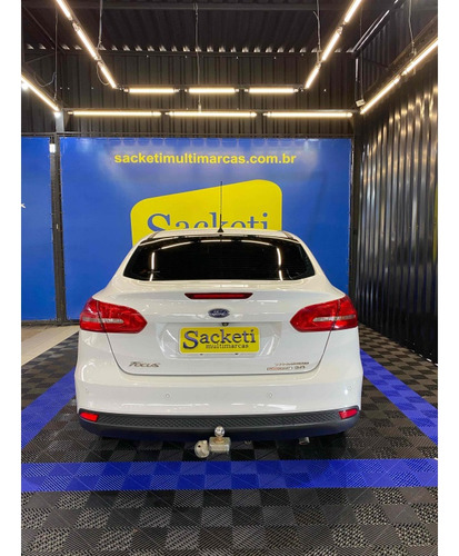 Ford Focus 2.0 TITANIUM FASTBACK 16V FLEX 4P POWERSHIFT