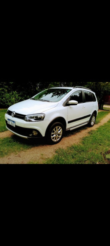 Volkswagen Suran Cross 1.6 Highline 101cv