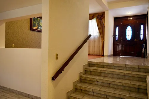 Casa En Venta En Lomas De La Hacienda Av1032