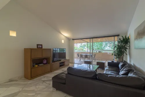 Casa En Arriendo/venta En Cristales. Cod A6433