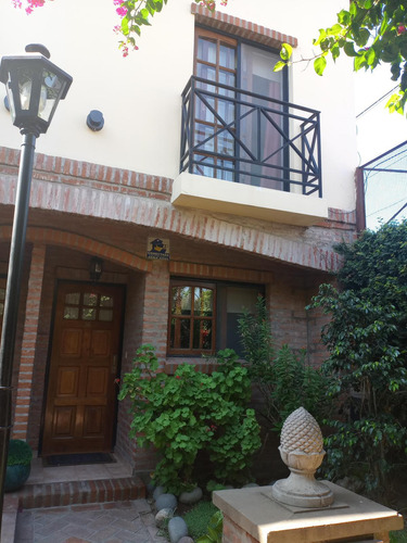 Impecable Triplex En Barrio Cerrado Village 