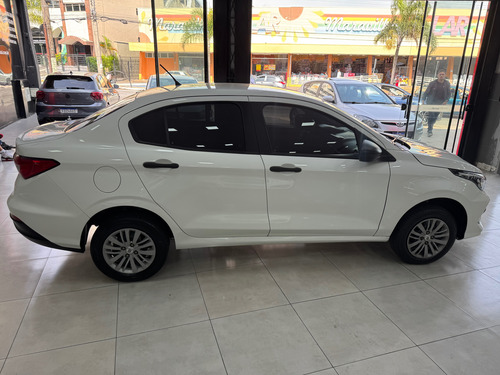 Fiat Cronos 1.0 Drive Flex 4p