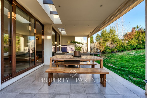 Imperdible! Espectacular Casa En Los Bravos - Etap...