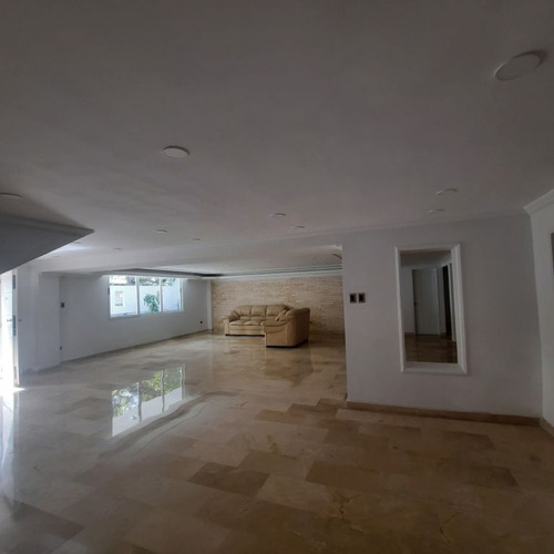 Casa En Venta Prados Del Este 6h/ 6b/ 6p