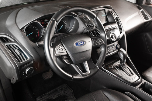 Imagen 13 de 16 de Ford Focus 4p 2.0l N At Titanium Fer