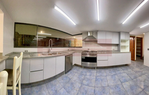 Gran Casa En Renta En Condominio En Pico De Sorata, Jardines De La Montaña, Cdmx.