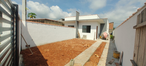 Casa Com 02 Dorms Sendo 01 Suite Até 100% Financiada