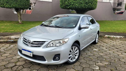 Toyota Corolla 2.0 16v Altis Flex Aut. 4p