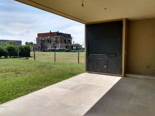 Imagen 13 de 19 de Casa En Venta Lote Interno En Vistas Puertos Del Lago Escoba