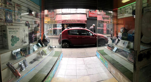 Imagen 3 de 12 de Local Comercial En Galería Y Con Entrada Independiente Desde La Calle 76 M²- Liniers