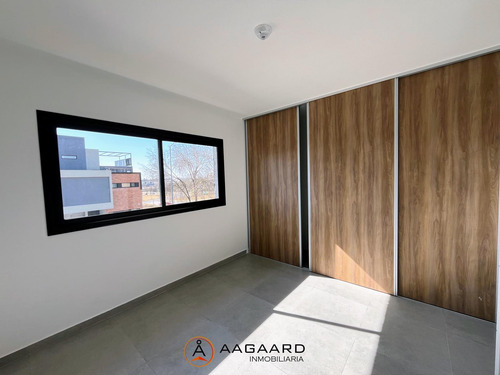 Lomas De Manantiales - Hermoso Duplex De 3 Dormitorios 3 Baños A Estrenar