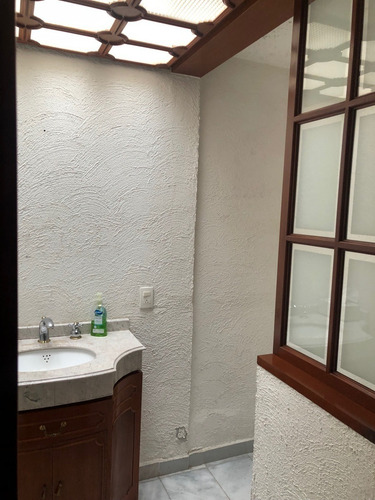 Imagen 22 de 30 de Casa-venta, Lista Para Remodelar! Calle Iglesia, Jardines D