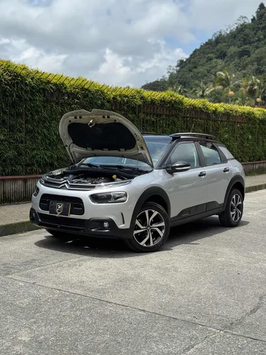 Citroën C4 Cactus 1.6 Shine Turbo Aut