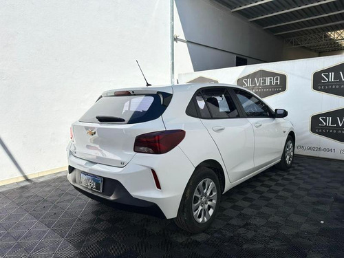 Chevrolet Onix HATCH LT 1.0 12V Flex 5p Mec.